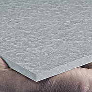 Eternit: Regelmäßig unregelmäßig für unverwechselbare Fassaden