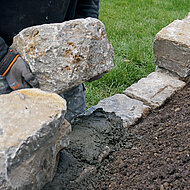 PCI: Variabler Dickbettmörtel für Naturwerksteine