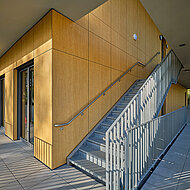 Steinwolle-Tafeln, die wie Holz aussehen