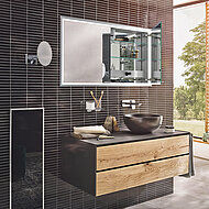 Emco Bad: Lichtspiegelschrank in edlem Design mit intelligenter Innenraumaufteilung