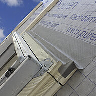 Aufsparren-Dämmelement und Dämmzarge