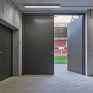 Ein Stadion braucht mehr als zwei Tore