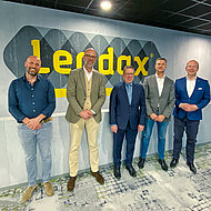 FLECK: Wand-Kamin-Anschluss aus Recyclingmaterial