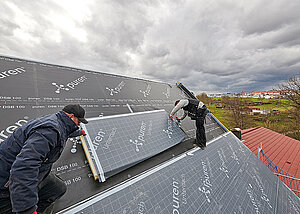 Drei Systeml&ouml;sungen  f&uuml;rs Dach