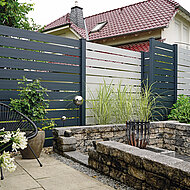 Aluminium-Pfosten in authentischer Holzoptik