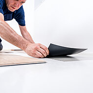 Vielseitiger Trockenkleber für schnellen Bodenwechsel