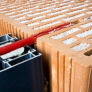 Schlagmann: Sicher im System - Ziegel plus Dübel