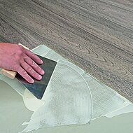 Murexin: Spezialkleber für Designbeläge