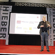 Vorsprung durch Wissen_ Bau-Infotage zeigen fachübergreifende Lösungen in geselliger Atmosphäre