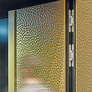 Musiktheater Linz mit verdeckt liegender Bandtechnik ausgestattet