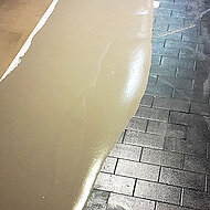 Schnelle Hallen-Sanierung dank Zwischenbeschichtung