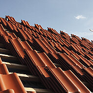 Dachsteine und Dachsysteme