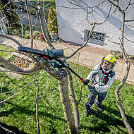 Neue Akku-Gehölzsäge erweitert das Gartengeräte-Portfolio