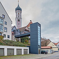 Hieber: Ruckzuck zum Aufzugsschacht