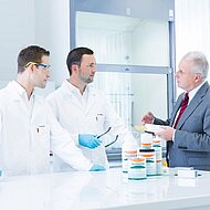 RUDERER KLEBETECHNIK: Mit herstellerneutraler Beratung zur optimalen Klebstoff-L&ouml;sung  f&uuml;r anspruchsvolle industrielle Anwendungen