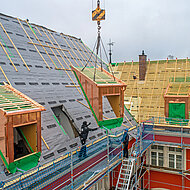 PU-Dämmung und Gauben aus einer Hand