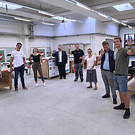 SCHOMBURG: Großes Kino für den Fliesenmeister