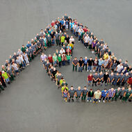 Wir gratulieren ganz herzlich zum 25. Jubiläum und freuen uns auf weiterhin gute Zusammenarbeit! 