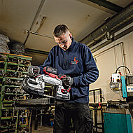 Kabellose Akkubandsägen sind leistungsstark und robust