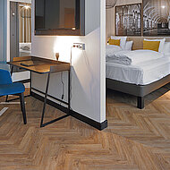 PROJECT FLOORS: Fischgrät schafft die Verbindung zwischen historischer Umgebung und modernem Hotelbetrieb