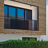 Mocopinus: Mit fünf Innovationen auf der Weltleitmesse - Vollholzprofile in prägnanter Haptik und edler Optik