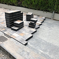 Betonwerk Pfenning: Pflasterbelag mit Hochleistungsfuge aus EPDM