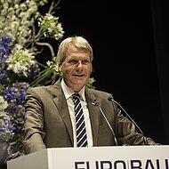 Zweistelliges Umsatzplus zur Jahreshälfte 