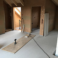 Lehmplatten für die vertikale Verdichtung