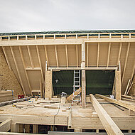 Nach Dachgeschoss-Neubau schnell ein Dach über dem Kopf