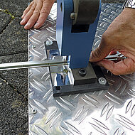 Mit nachrüstbaren Beschlagsystemen  wird die Einbruchhemmung erhöht