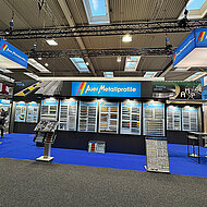 Auf zwei Messen  Profil gezeigt