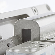 BaSys: Hält dicht - »Upgrade« für verdeckt liegendes Haustürband