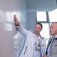 Caparol: Vier Treppenhäuser erstrahlen in neuem Glanz