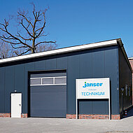 Janser: Fußboden »Technikum« eröffnet