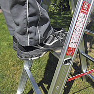 Trapezform für mehr Sicherheit_ schräge Sprosse, gerader Tritt