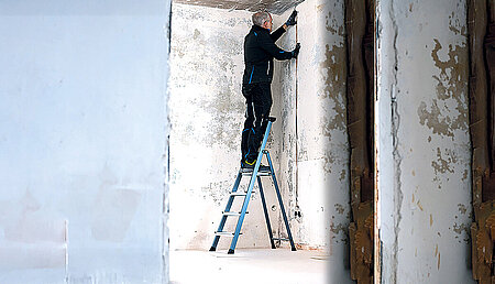 Stufen-Stehleiter  bew&auml;hrt sich im Praxistest