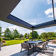 Renson: Flexibilität mit aufschiebbarem Einbau-Lamellendach