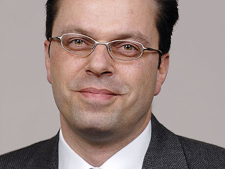 »Führende Rolle als Spezialist für portable Blechbearbeitungswerkzeuge weiter ausbauen«