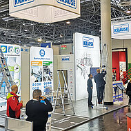 Krause Steigtechnik-Profis präsentierten Arbeitsschutz-Neuheiten auf der A+A in Düsseldorf