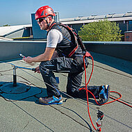 ABS Safety: Absturzsicherung für Trapezbleche wird vorgestellt