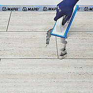 LVT-Bodenbeläge: Vorsprung durch Komplett-Verlegesystem