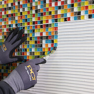 Flexibler und haftstarker SMP-Kleber »PCI Flexcoll«