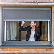 Schlotterer: Außenrollo zur schraublosen Montage