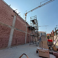 Massiver Neubau mit »Bisoplan« und »Normaplan«