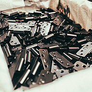 Breuer & Schmitz: Beschläge in breiter Farbvielfalt