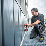 Kompakter Akku-Schlagschrauber bietet Kraft und Geschwindigkeit