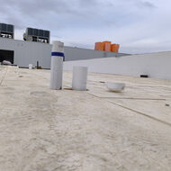 Leckagen auf Flachdächern frühzeitig aufspüren