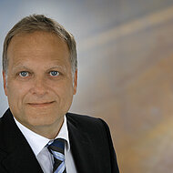 Fenski leitet Abteilung Fliese