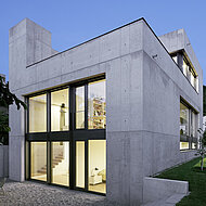 HeidelbergCement:  Wohnhaus aus einem Guss 