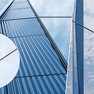 Glas- und Keramikoberflächen im Wechselspiel 